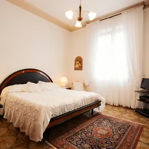 https://room-cavour-nearby-cinqueterre.hotelitalianriviera.com